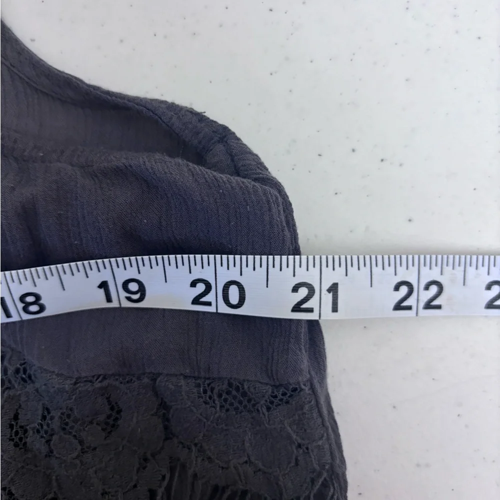 Knox Rose Green and Gray Embroidered Tops - Picture 13 of 15
